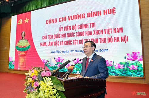 Chủ tịch Quốc hội Vương Đình Huệ thăm, làm việc, chúc Tết Bộ tư lệnh Thủ đô Hà Nội